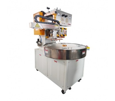 自動熔斷高周波機(jī)壓紀(jì)念幣包裝