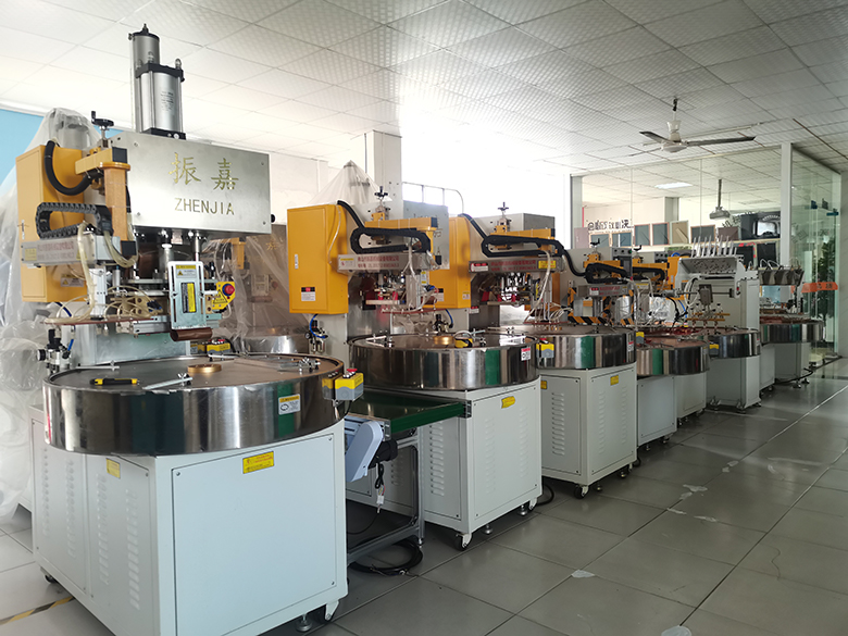 自動高周波機(jī) 廣州自動高周波機(jī)實拍圖