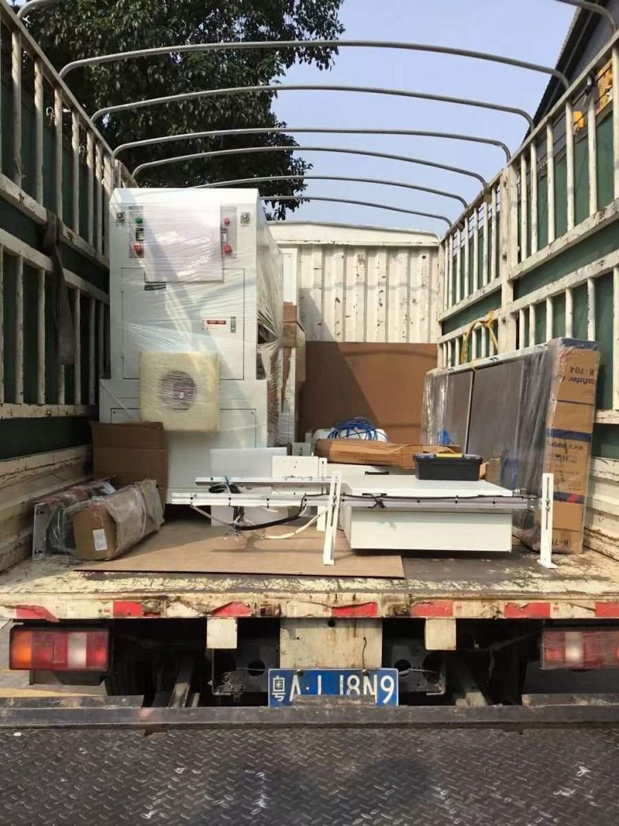 PVC坐墊高周波機(jī) PVC坐墊高周波機(jī)送貨圖